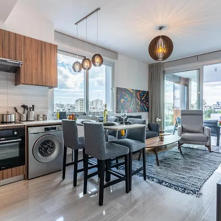 아파트 Sunflower 1-bedroom In 라르나카