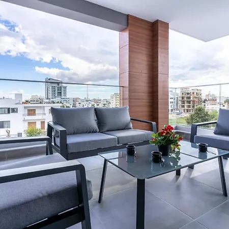 Sunflower 1-bedroom In Apartamento *