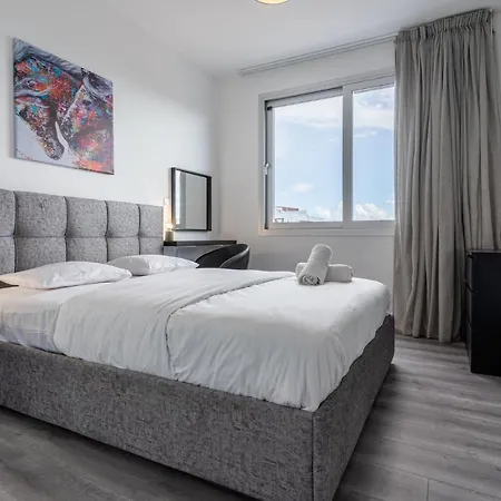 Sunflower 1-bedroom In * 拉纳卡