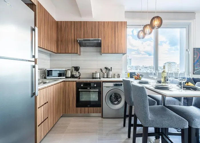 Sunflower 1-bedroom In アパート