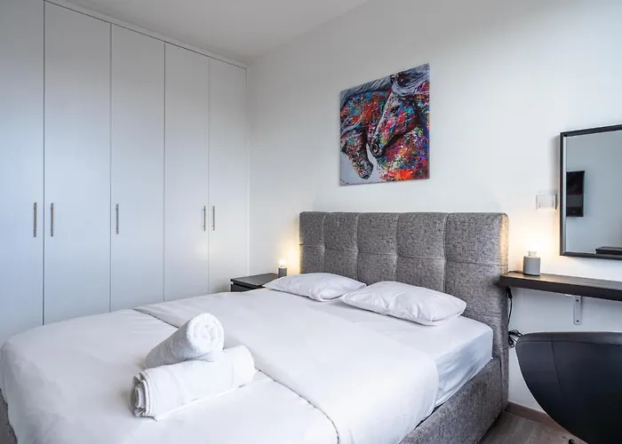 Sunflower 1-bedroom In アパート *