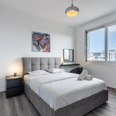 Sunflower 1-bedroom In